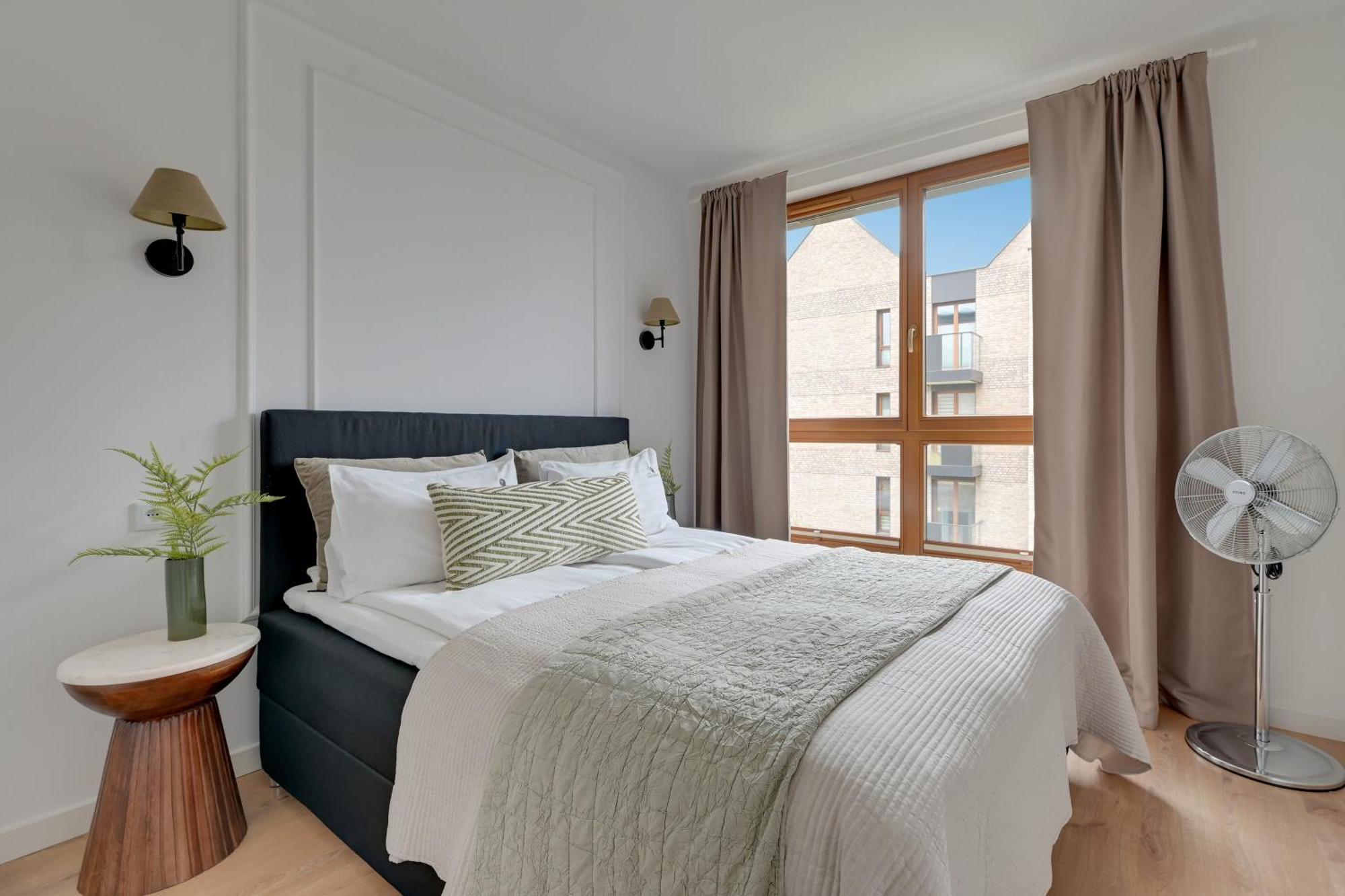 Front Park Apartments With Parking By Lion Apartments Гданск Екстериор снимка